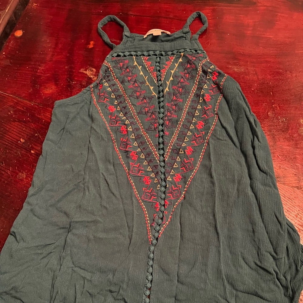 Flowy tank